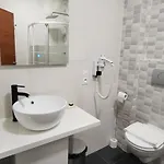 Square 3* Nîmes