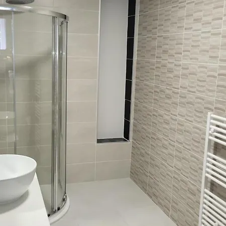 Otel Square 3*