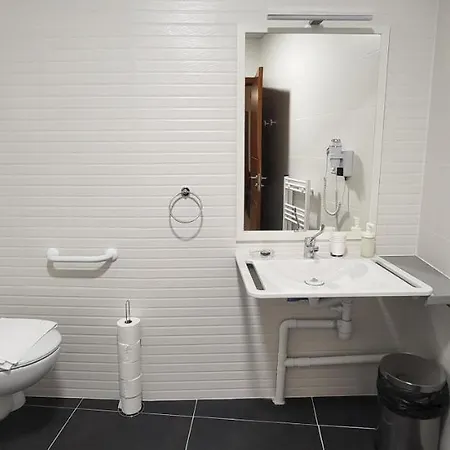Square Otel Nîmes