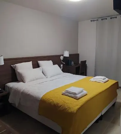 Square Otel Nîmes