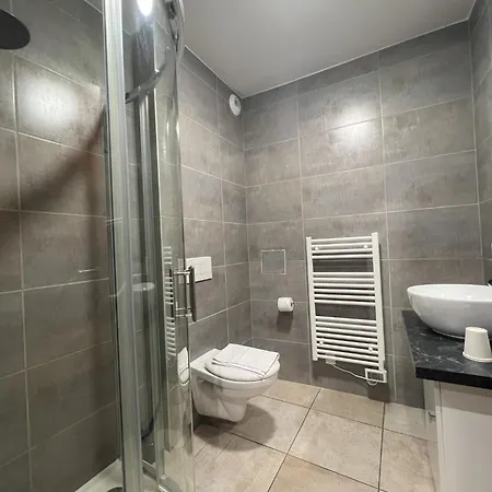 Square Hotel 3*
